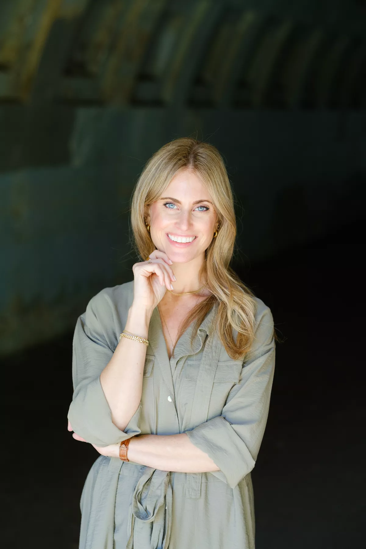 Becky Karsh standing portrait